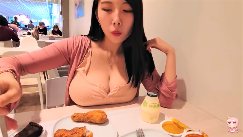 好兇！韓國「重量級」YouTuber 曬「超凸側面」甜問：願意和我一起海邊約會嗎？