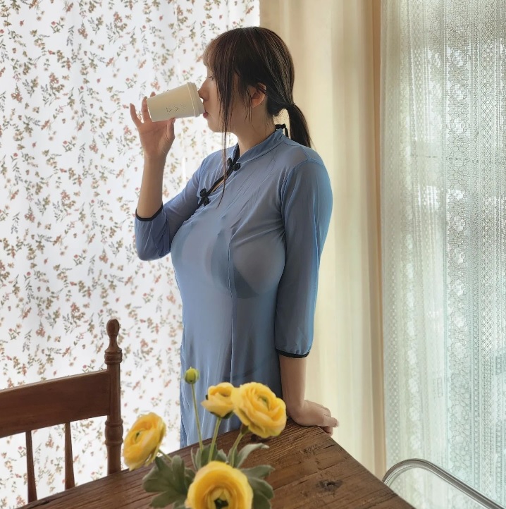 好兇！韓國「重量級」YouTuber 曬「超凸側面」甜問：願意和我一起海邊約會嗎？