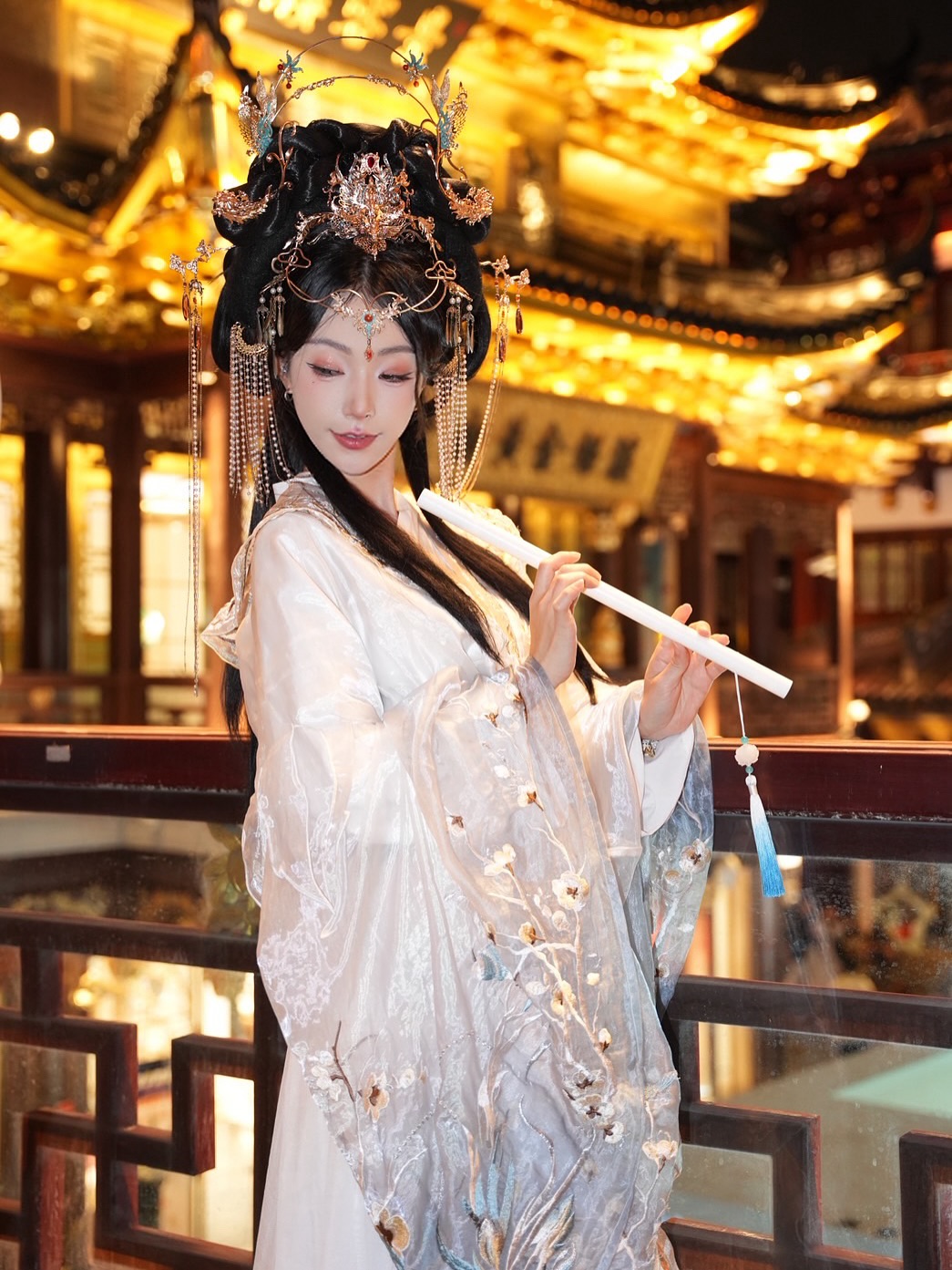 高雄叫小姐 飄哥古裝拔劍英姿 美體曲線