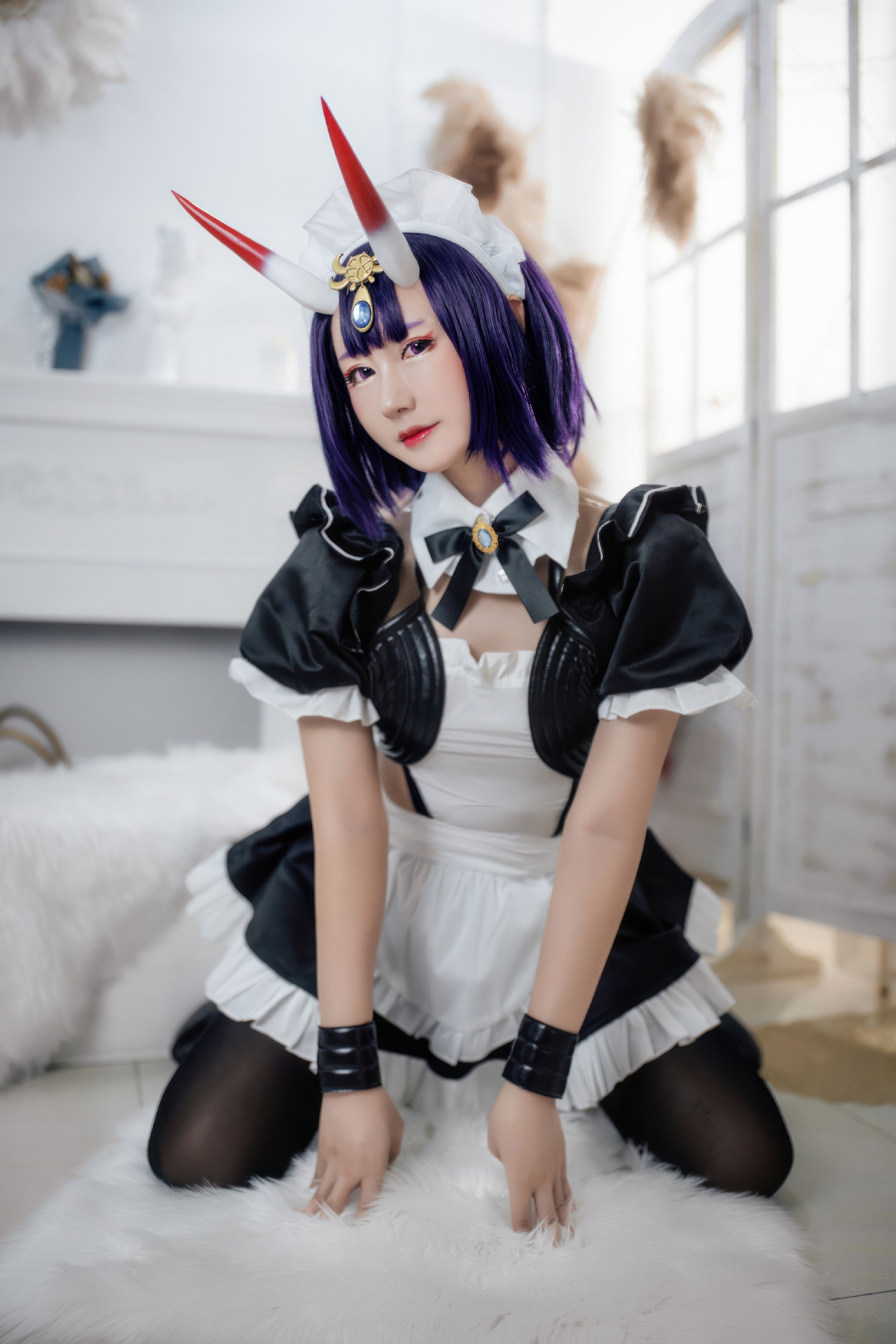 Cosplayer-Mimi-Hanyu-FGO-Drinking-girl-maid-MissKON.com-010.jpeg