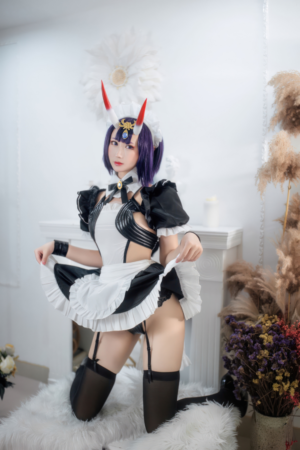 Cosplayer-Mimi-Hanyu-FGO-Drinking-girl-maid-MissKON.com-019.jpeg