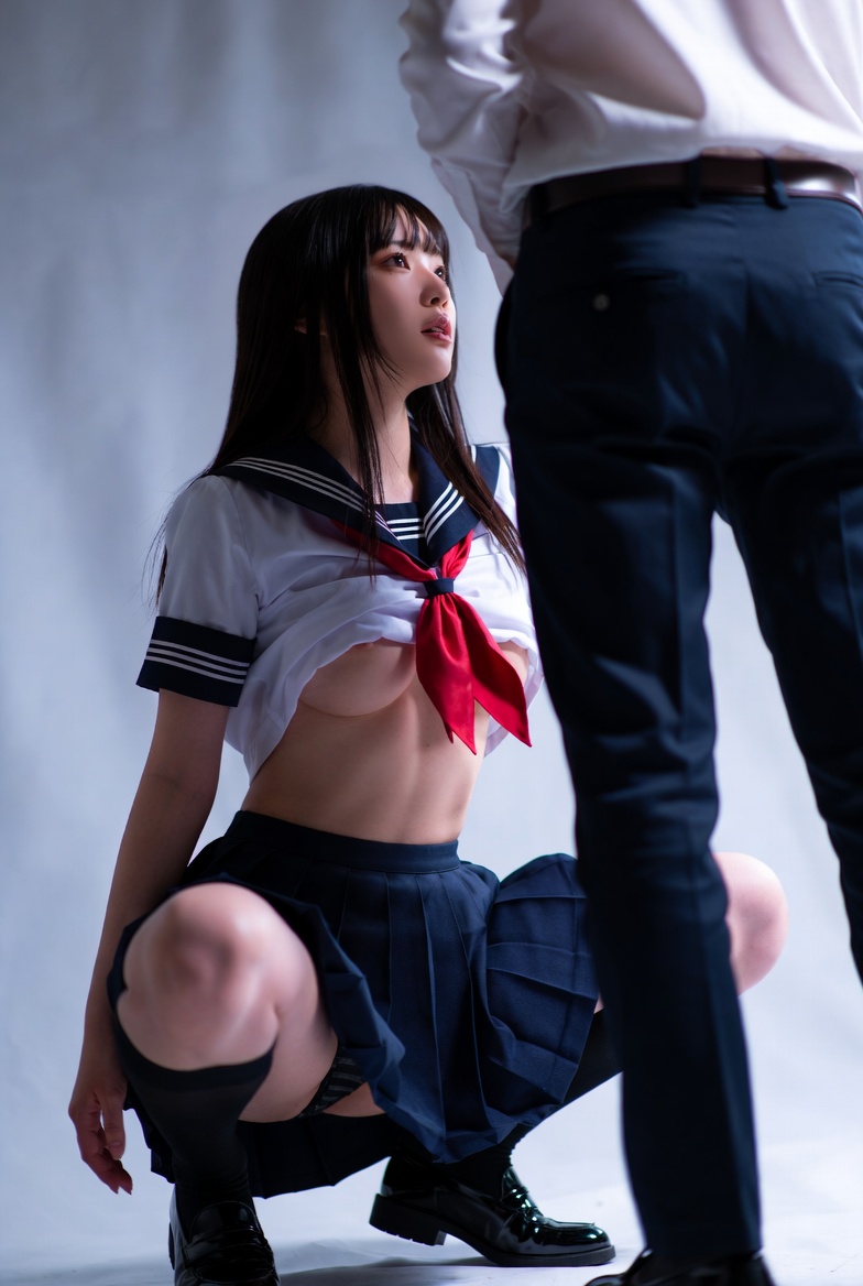 [AI text: Schoolgirls are clamoring to see your big baby]