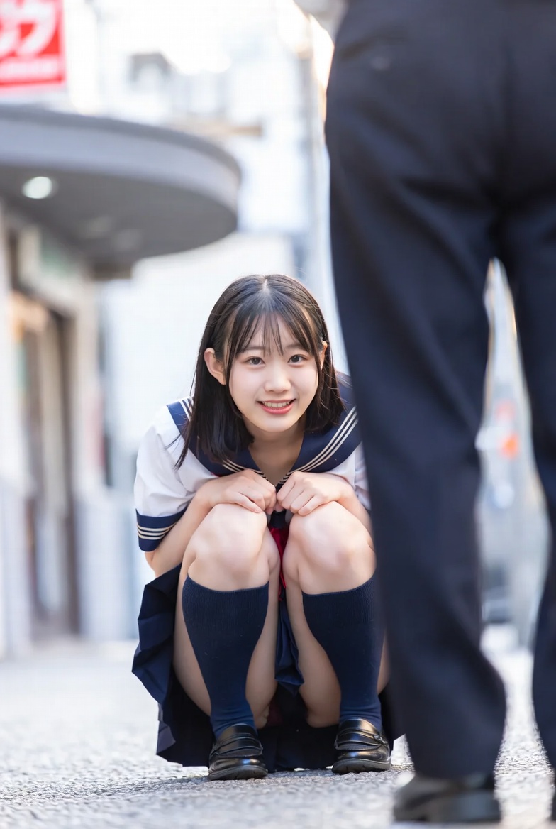 [AI text: Schoolgirls are clamoring to see your big baby]