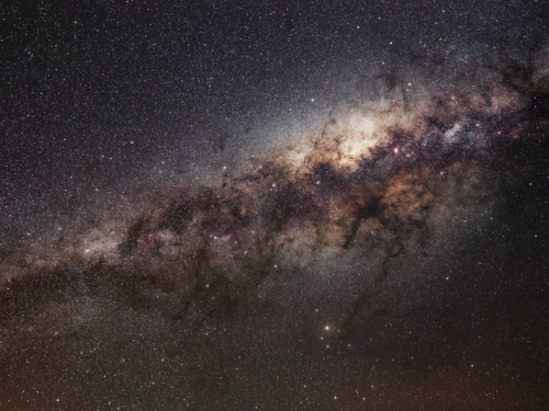 銀河系發現宇宙超古老恆星，最早 130 億年前誕生