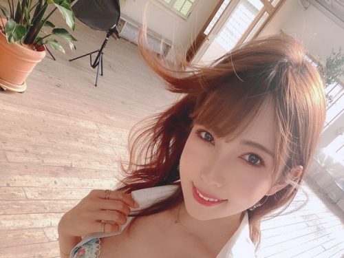NFT商品一天賣完！波多野結衣的寫真值1.6億円！