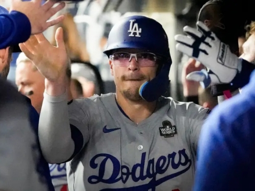 MLB》道奇1年約簽回萬用工具人！Hernandez曾受封「10月先生」