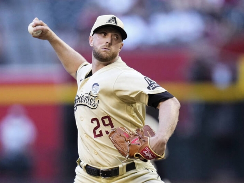 MLB》凱利7局好投助響尾蛇6連勝 台美混血大物3支1、跑回2分