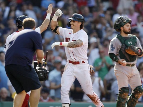 MLB》張育成替補代守游擊！ 紅襪15安大爆發血洗運動家奪4連勝