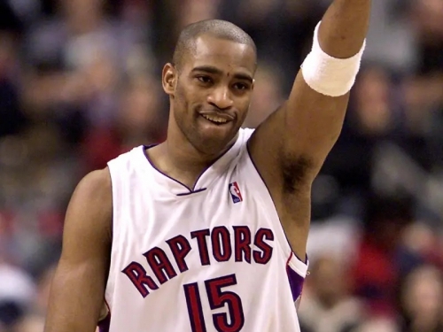 NBA》Vince Carter被多倫多暴龍退休球衣：時間沖走激情，留下清澈評價