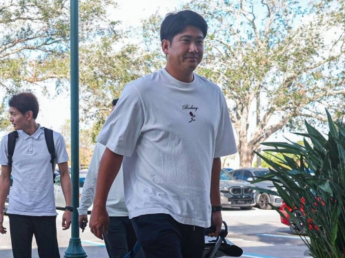 MLB》簽證延誤赴美的菅野智之加入春訓！前美聯勝投王想向他討教