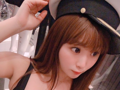 棉花糖正妹星野めい「神似三上悠亞」　豐滿身材也一併複製！