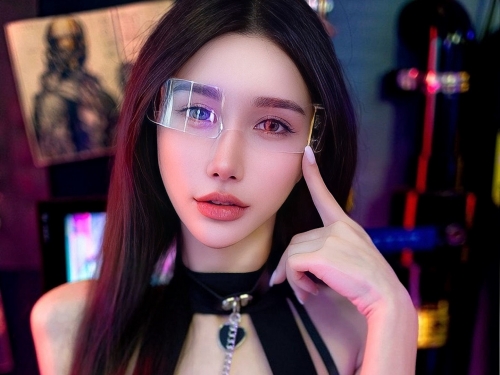 還不叫主人？甜美女神《夢夢MonMon》豹變成為SM女王