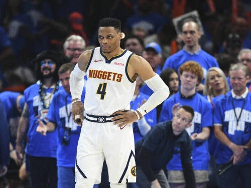 NBA》休賽季是否撿PO？ 魏少妙回：你知道明天要穿什麼嗎？