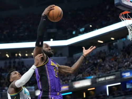 NBA》LeBron James如何創造絕殺補籃？解析最後攻防細節　魔術強森盛讚