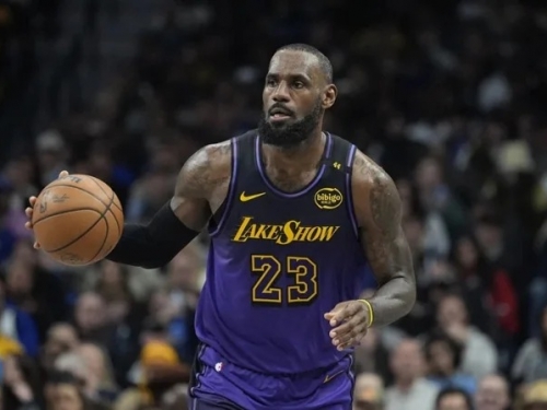 NBA》商業夥伴正籌辦12隊國際聯盟 傳詹姆斯並未參與