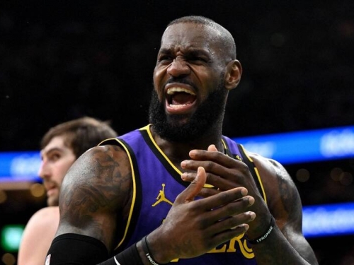 NBA》湖人不妙！40歲「詹皇」左腹股溝傷勢 美媒爆料恐缺陣數週