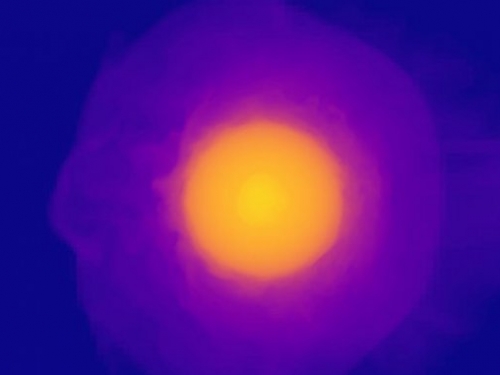 天文學家推測，45 億年前木星可能曾與原行星對撞