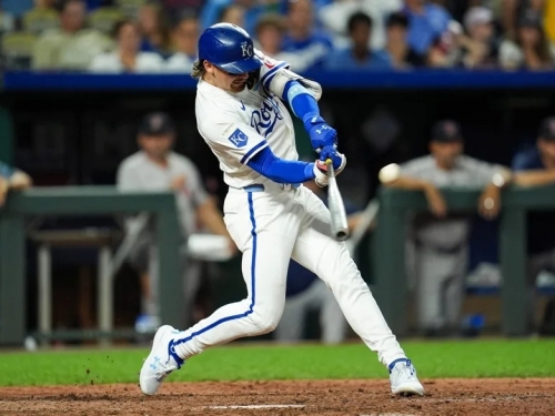 MLB》「少主」惠特雙響4打點 皇家轟垮紅襪保外卡第3