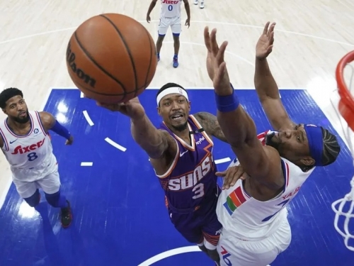 NBA》9年來首度從板凳出發 比爾吐心聲：很驚訝也很艱難