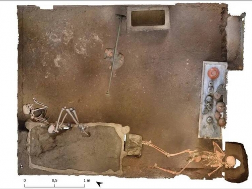 龐貝遺址驚現2具遺骸 緊握金錢珠寶迎接末日