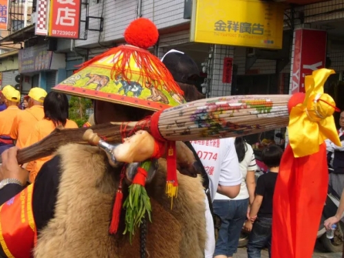 大甲媽祖遶境不能少了他！ 命理師曝「報馬仔」涵義