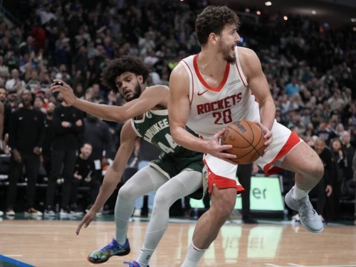 NBA》籃下沒人防守但球傳歪了 火箭錯失絕殺1分惜敗公鹿