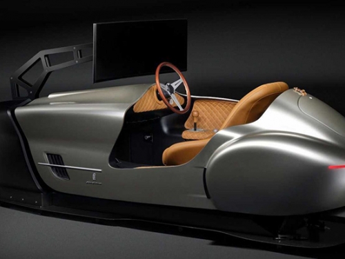 關於超擬真賽車遊戲，你願意投資多少？這款 Pininfarina 絕美復古模擬器拍賣價575萬元！