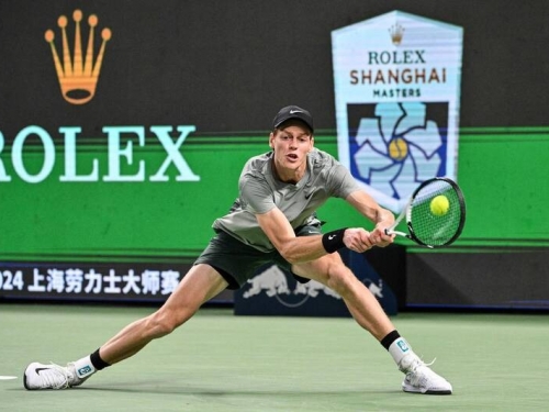 網球》新世代250勝第一人！年輕球王辛納上海直落2射日