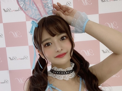 美人OL是人氣AV女優！「ひなたまりん」身分被抓包遭變態上司「強制插入」！