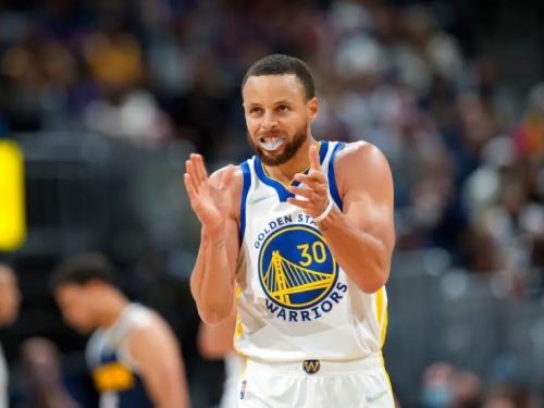 NBＡ》Curry發聲！檢討NBA薪資制度：球員難拿股權　變相替Kuminga發聲