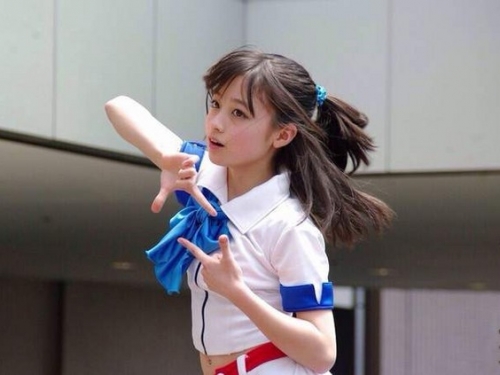回不去了！<橋本環奈>再拍一次奇蹟美照…經典「手勢100分」