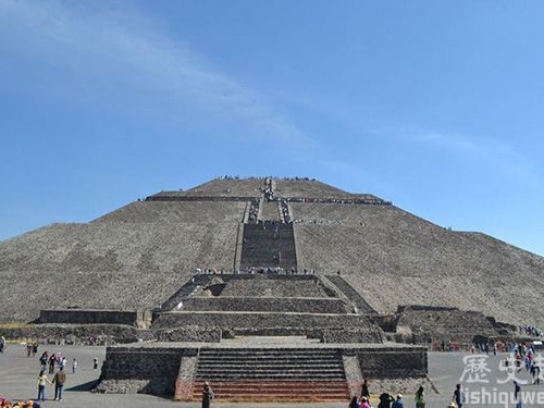 世界第一大金字塔在哪裡?