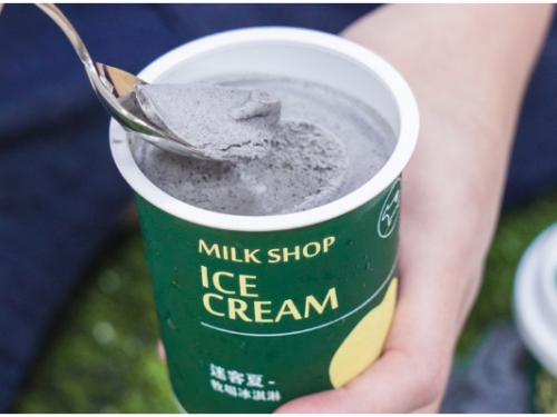 迷客夏再出招！「芝麻牛奶」化身超濃郁冰淇淋　冰品季一次集結 6 款口味超享受！