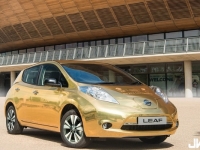 奧運金牌英國選手的大禮　一部「金」打造的電動車
