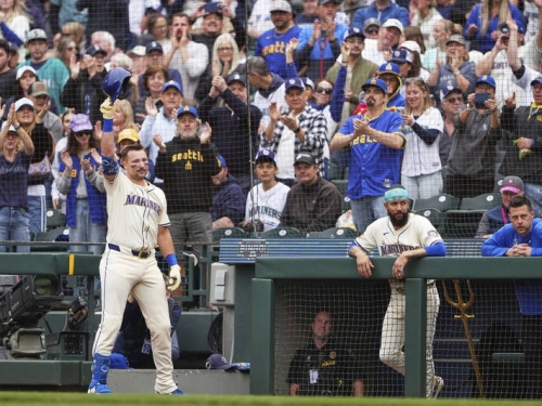 MLB》太神！史上最會轟捕手羅里54轟出爐 追平洋基神獸高懸64年紀錄
