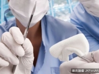 陰莖彎彎做矯正手術　事後發現包皮被割了