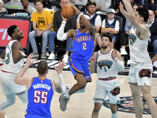 NBA季後賽》莫蘭特遭撞傷提前退場 雷霆克服29分落後逆轉灰熊聽牌