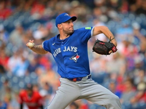 MLB》40歲塞揚名投薛哲復出首戰5局失3分 本季首勝卻飛了！