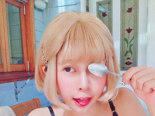 超萌護理師「Chubby糖」爆乳火辣防疫　吊嘎露出飽滿側乳好邪惡