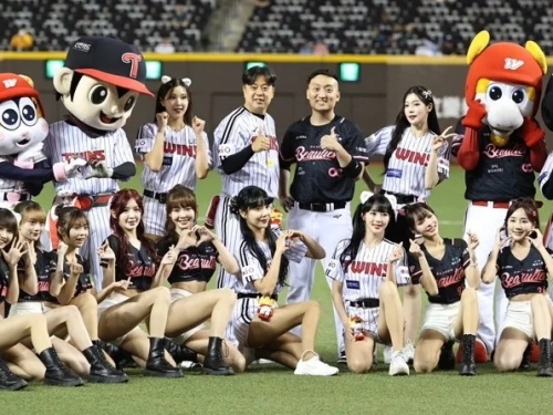 中職》LG雙子啦啦隊4女孩來台先吃鼎泰豐 點名最愛郭天信應援曲