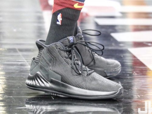 好師！愛迪達發布「飆風玫瑰」新色鞋照 D Rose 9兼具運動功能與時尚造型！