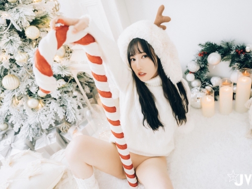 拐杖糖成自慰棒？3 位帶給你滿滿驚喜的聖誕女郎，她們將實現你的所有願望...
