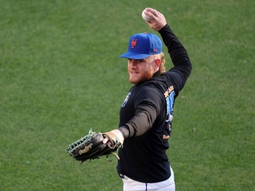 MLB》金手套外野巴德 以「1+1」的2.07億保障約轉戰雙城