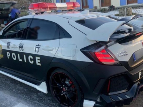 日本性能警車再一發？「警視廳特仕版」Honda Civic Type R 卻遭警方攔查是怎麼回事？