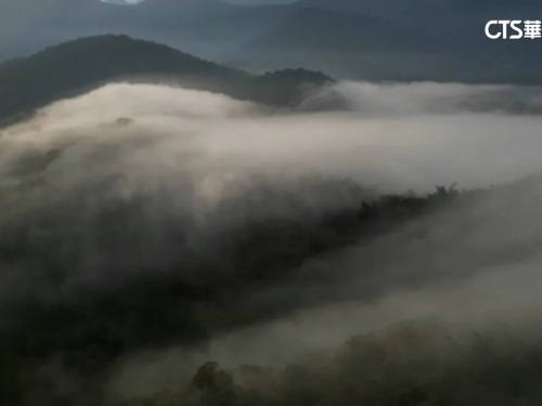 大雨前限時美景！ 南投「鹹菜甕」雲瀑如仙境