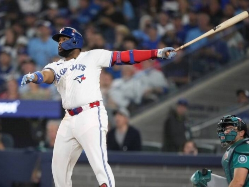 美聯冠軍賽》衛冕軍道奇在等！藍鳥夯2轟重擊水手強投 逼出G7生死戰