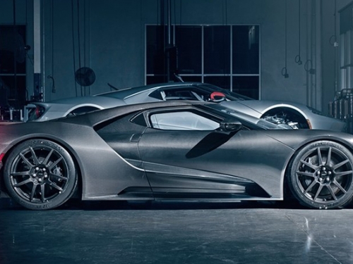 裸身碳纖維！Ford GT 2020年式動力僅小升級，但全新雙車色選擇騷度爆棚