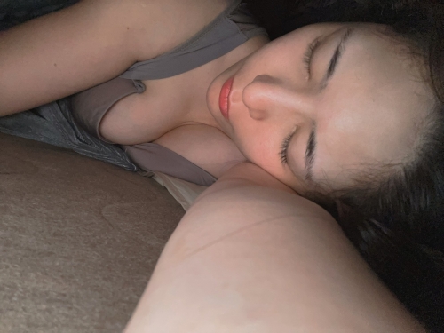 巨乳人妻「惠理」慾望不滿足！只好跟請來的男幫傭激烈偷情