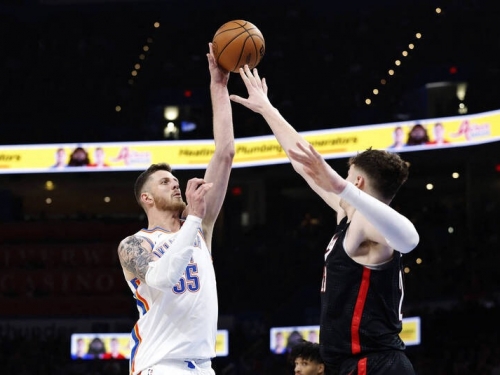 NBA》雷霆家裡終於有大人！ 28億中鋒首秀助隊終止2連敗