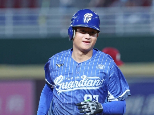 中職》敲生涯首轟富邦卻墊底 孔念恩哽咽：「每年都這樣...」